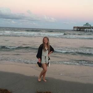 Meet your Posher, Alyssa